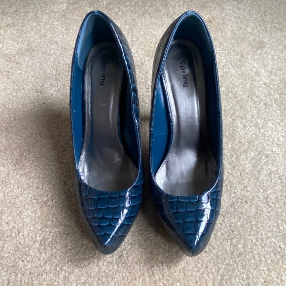 Call It Spring Teal Blue Faux Croc Pumps, Size 39 - Picture 3 of 8